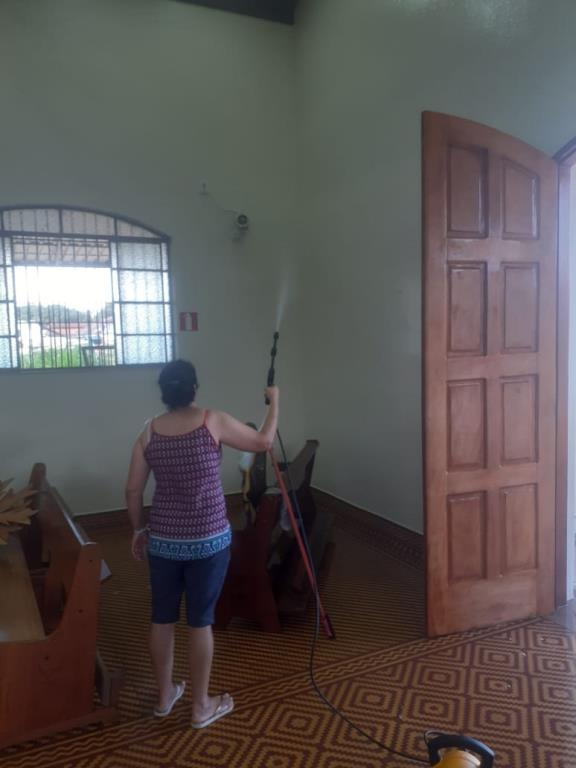 Mutirão da limpeza na Capela Nossa Senhora Aparecida de Ouro Fino